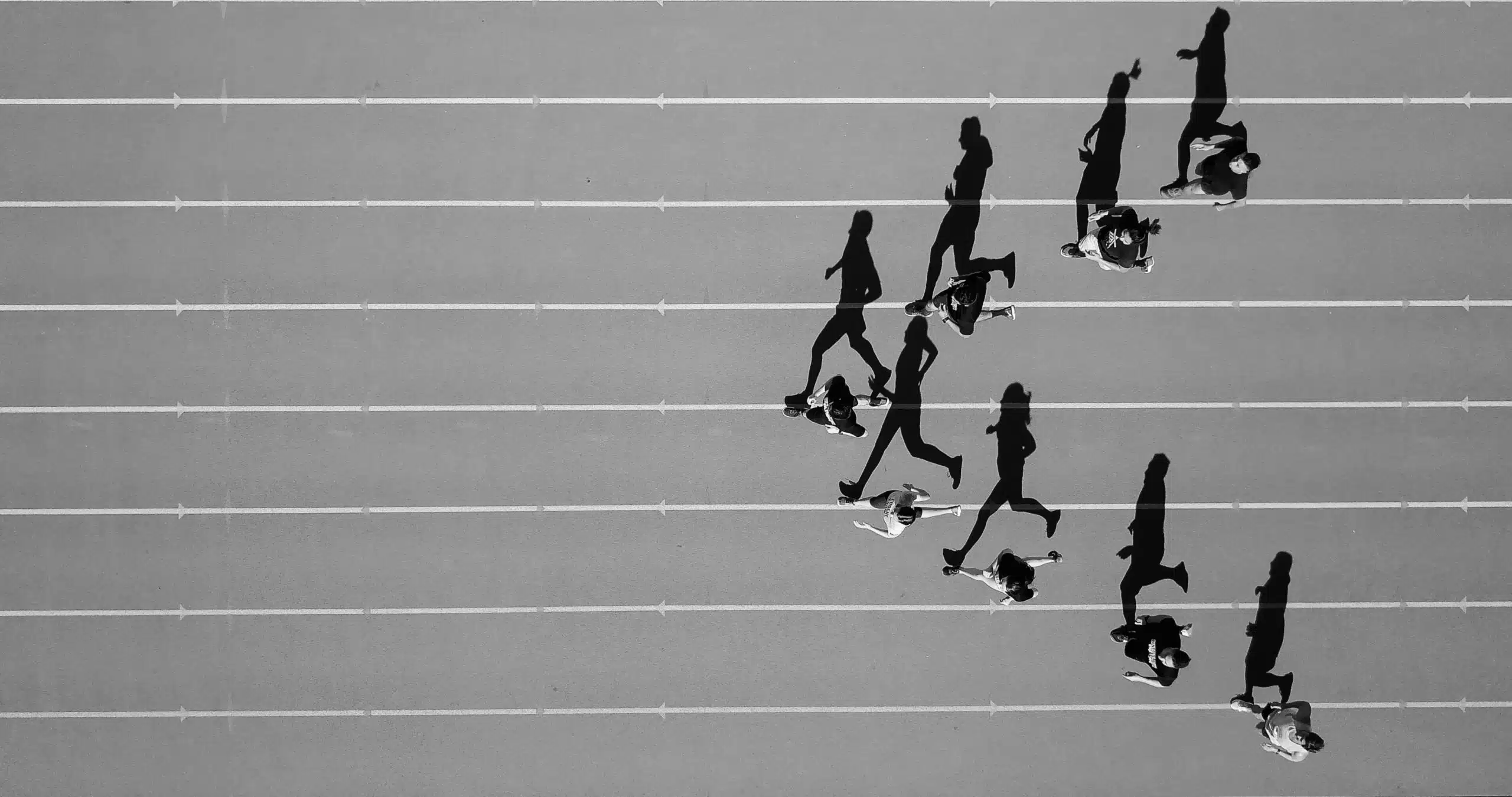 Course d'athlétisme vue d'en haut, stratégie pour motiver les équipes de vente